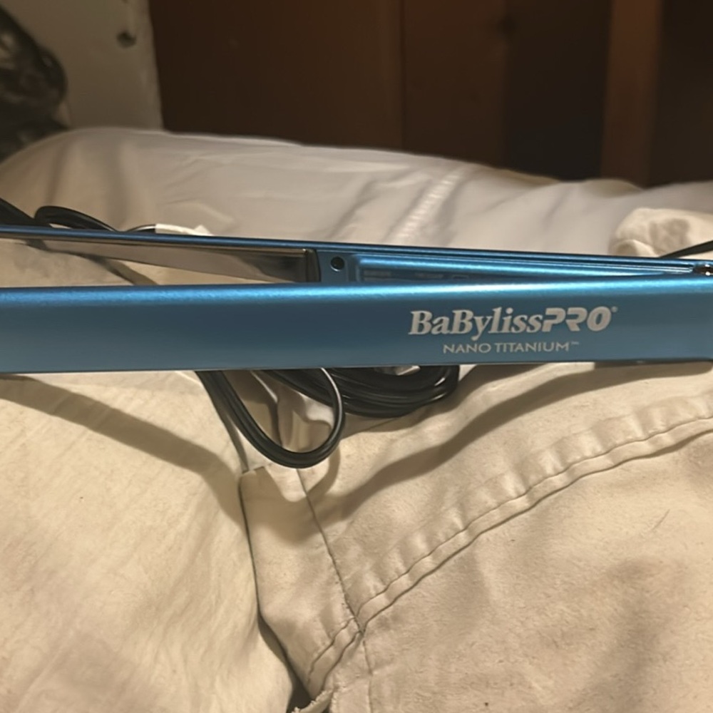 BaByliss Nano Titanium Blue Hair Straightener